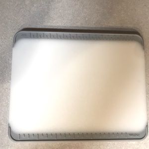 Small Pampered Chef Cutting Board